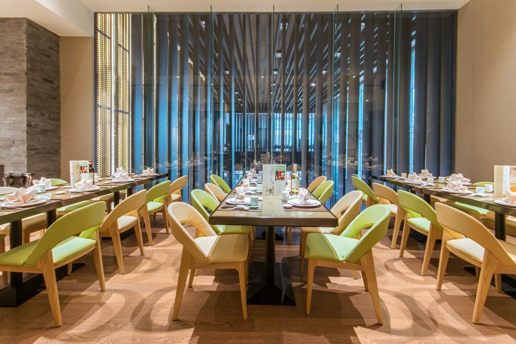 I'M Hotel - Multiple Use Hotel Makati City Exterior foto The interior of the restaurant